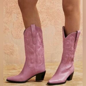 Jeffrey Campbell Dagget Heeled Cowboy Boots in Pink color size 9.5